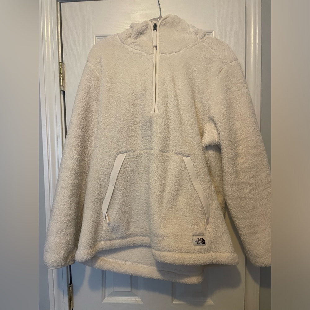 North Face Pull Over